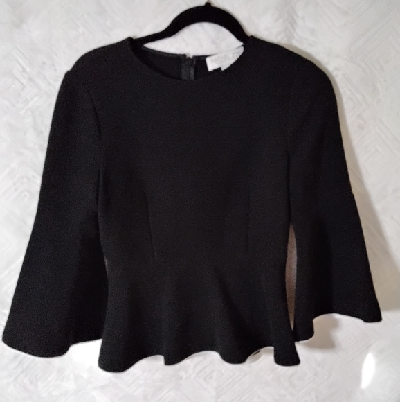 Rachel Zoe Apollo Bell Sleeve top size 4, black with white ends around the edges - Picture 2 of 4